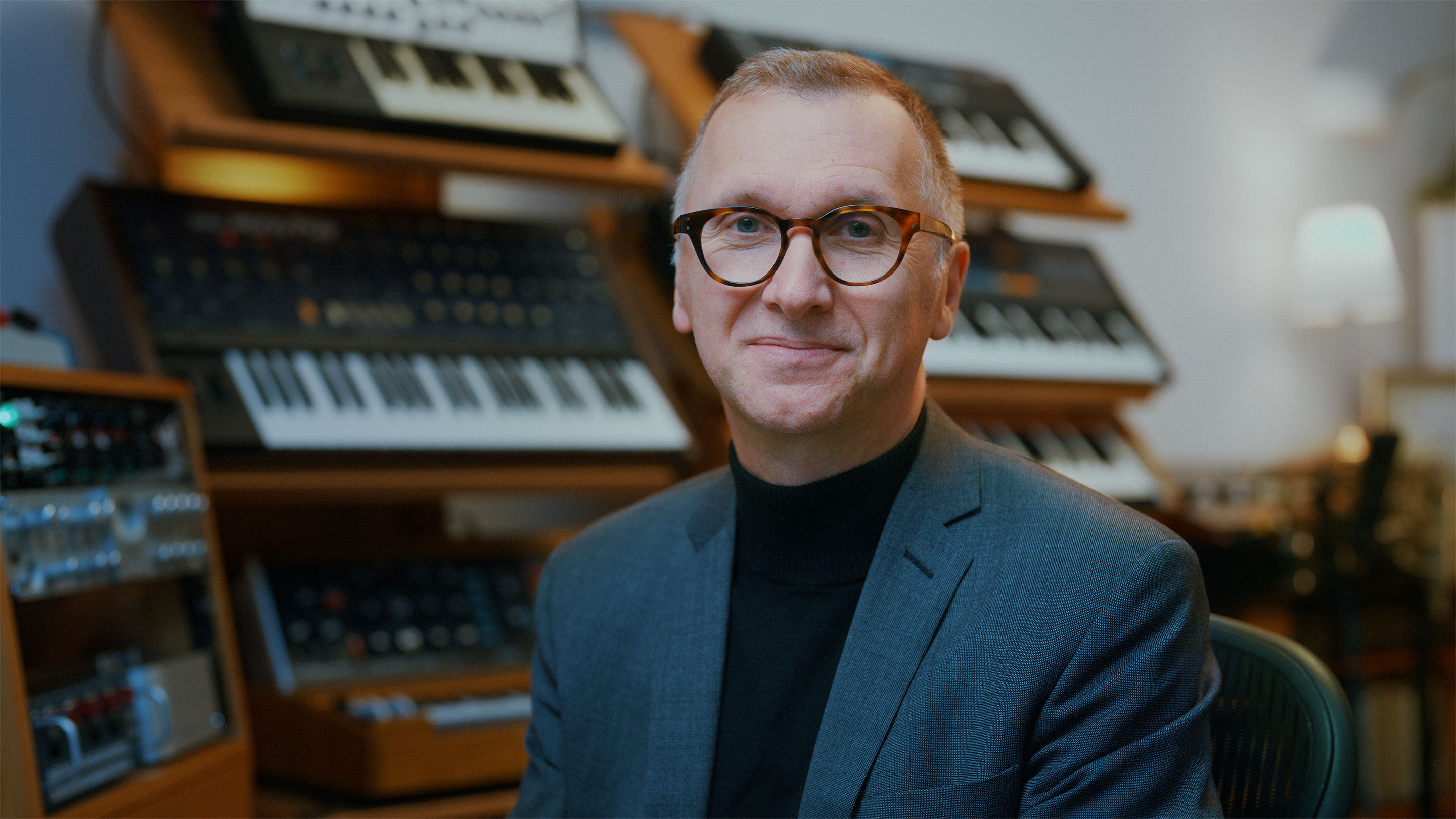 6M30 Always Unforgotten